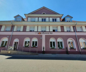 Hotel Neuenburger Hof